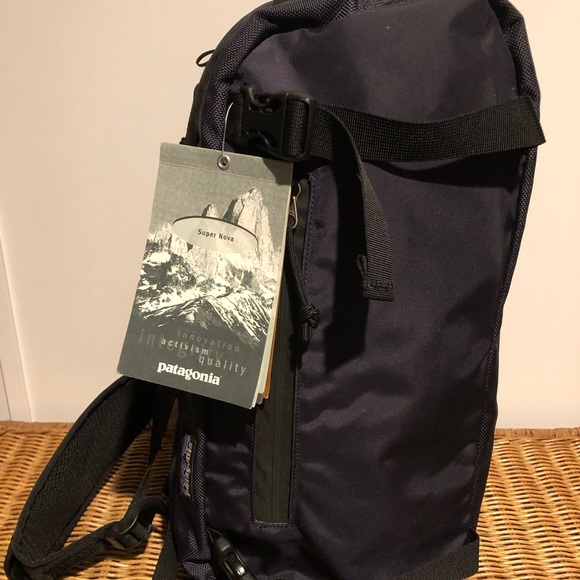 Patagonia Other - Patagonia Super Nova Sling Crossbody